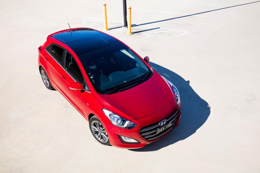  Hyundai i30 SR 2016 года  (фото 9 из 23)